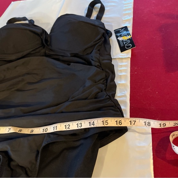 Catalina Essentials Black Swim Suit SLIMMING Ruched Front 1 Piece,  Size 1x NEW - Picture 12 of 16
